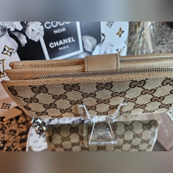 Gucci Beige and Brown long Wallet - Picture 13 of 14